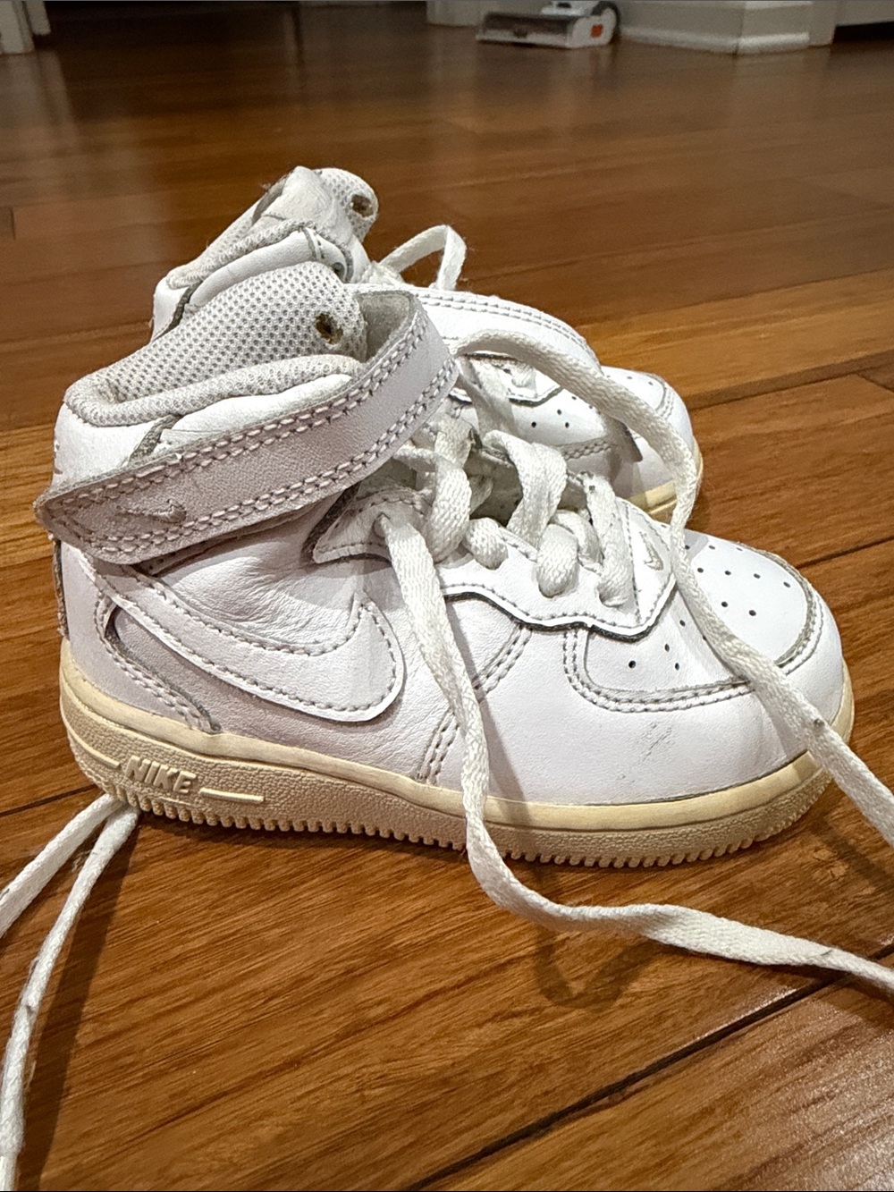 Nike Air Force 1 Mid TD 'Triple White" Toddler Shoes in size 7C.